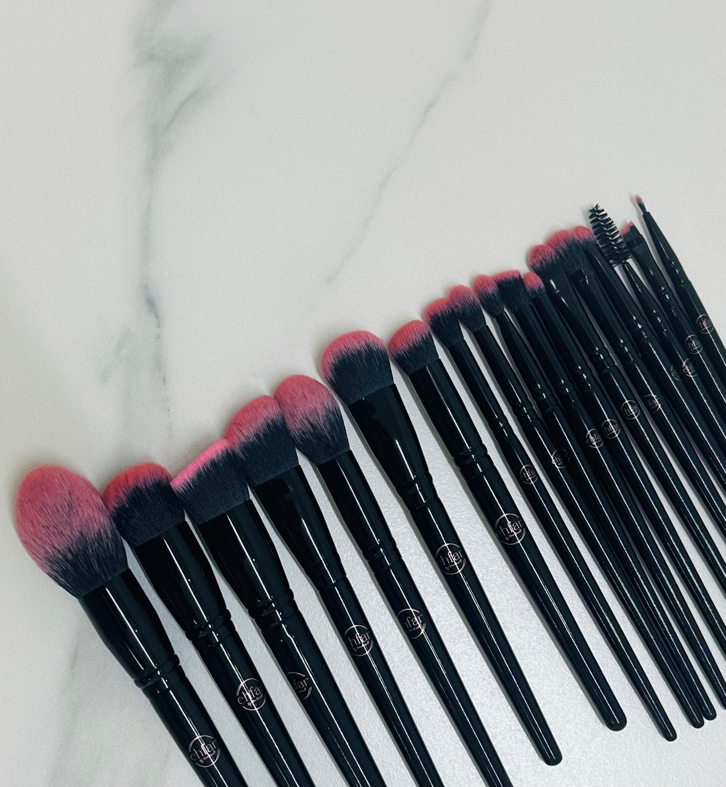 EHFAR 18 Piece Brush Set