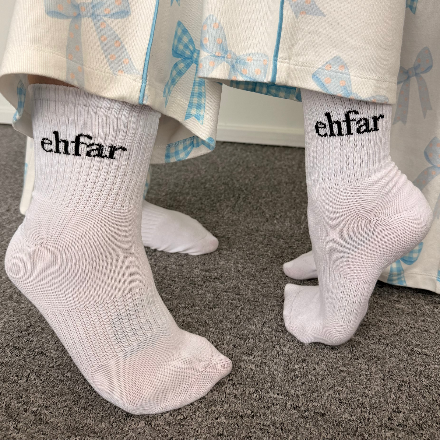 EHFAR white crew socks